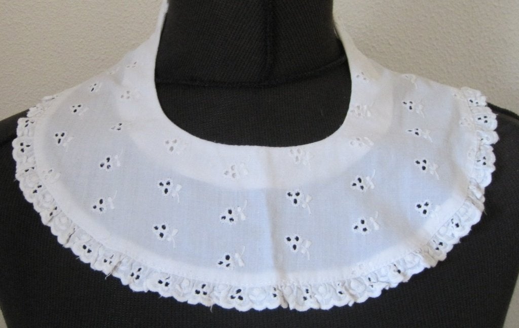 Antieke broderiekraag, Ophalen of Verzenden