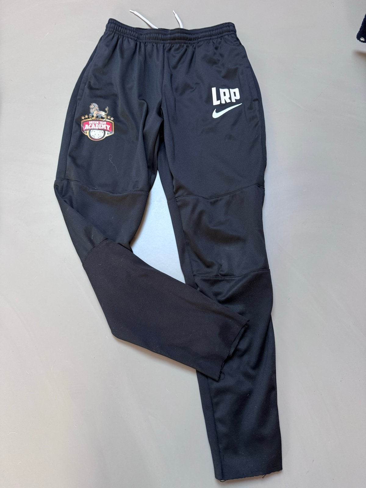 Nike Dri-Fit Trainingsbroek Zwart Maat M (137-147 CM), Ophalen of Verzenden, Gedragen, Maat 48/50 (M), Zwart