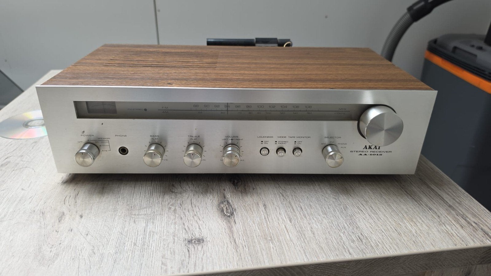 Akai AA-1015 Stereo Receiver - Perfecte Staat, Ophalen of Verzenden, Zo goed als nieuw, Stereo, Overige merken