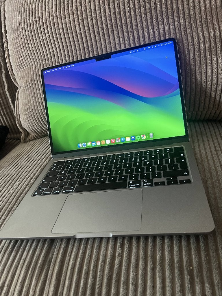 MacBook Air M2 (2022), Gebruikt, 256 GB, 2 tot 3 Ghz, Qwerty