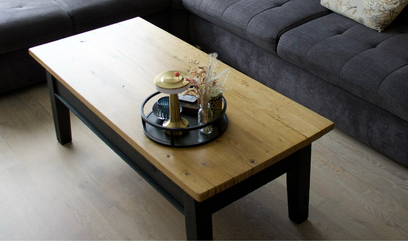 Salontafel met twee lades, Ophalen, Gebruikt, 100 tot 150 cm, Eikenhout