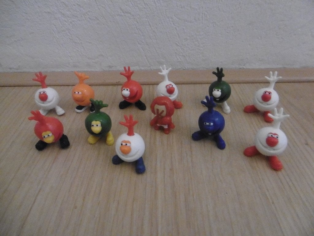 Voetbalhandjes met balletjes en voetbaldienblad, Verzamelen, Supermarktacties, Dirk, Bas of Digros, Ophalen of Verzenden