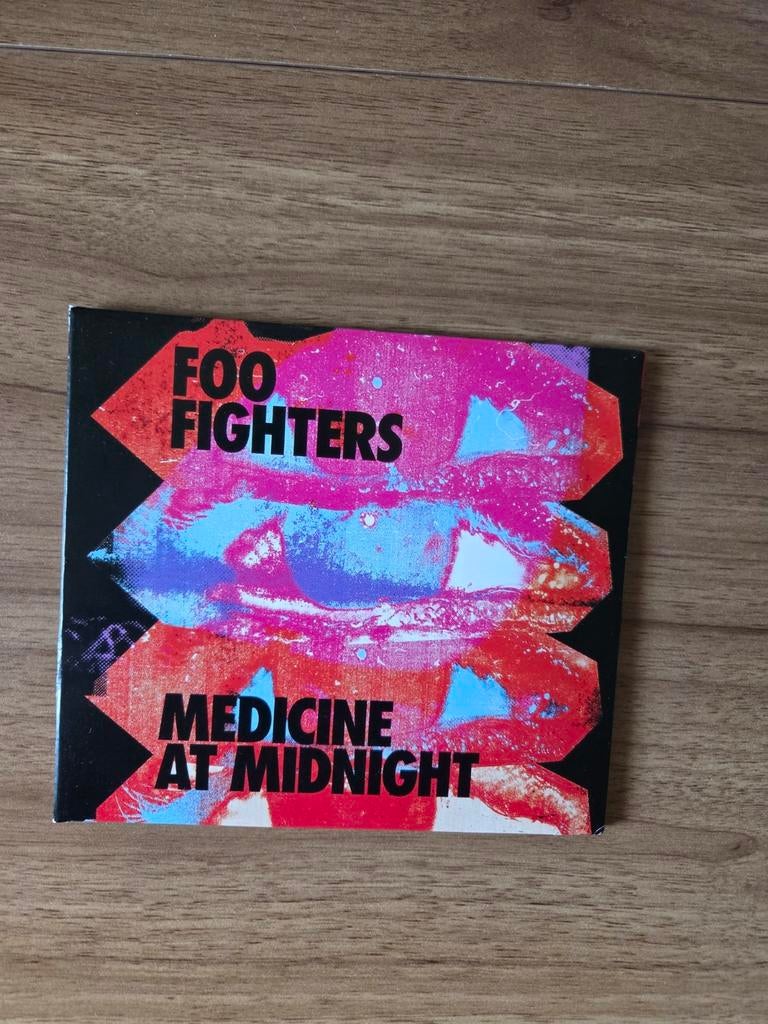 Te koop cd Foo Fighters - Medicine at Midnight, Ophalen of Verzenden, Zo goed als nieuw, Poprock