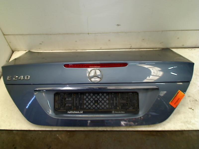 Achterklep Mercedes-Benz E (W211) (2002-03/2008-12), Auto-onderdelen, Gebruikt, Mercedes-Benz AG, Mercedes-Benz, Mercedesstraße 120, Stuttgart 70372, , Duitsland