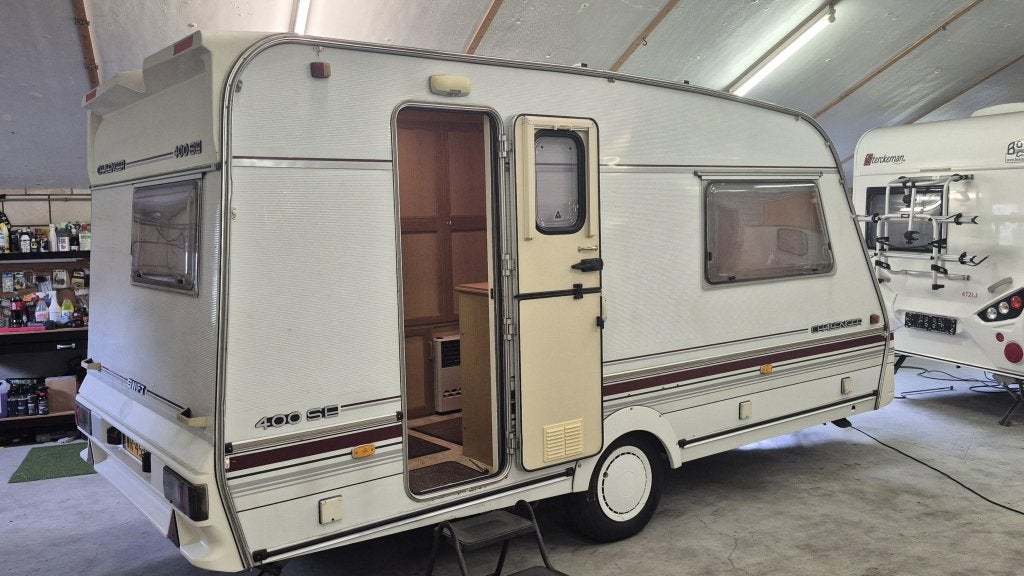 Swift 400 SE challenger bj 1997, Caravans en Kamperen, Caravans, Overige typen, Kachel, Tot en met 2, Bedrijf