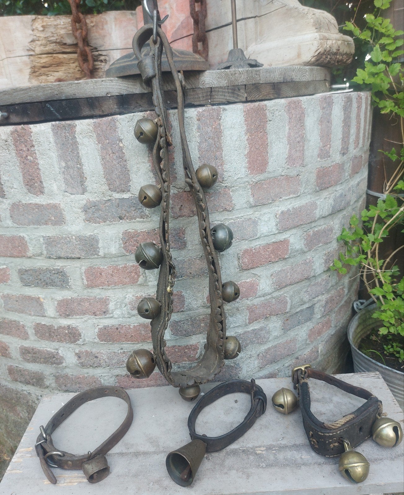 4 x antieke bellenband leer & bellen, Ophalen of Verzenden