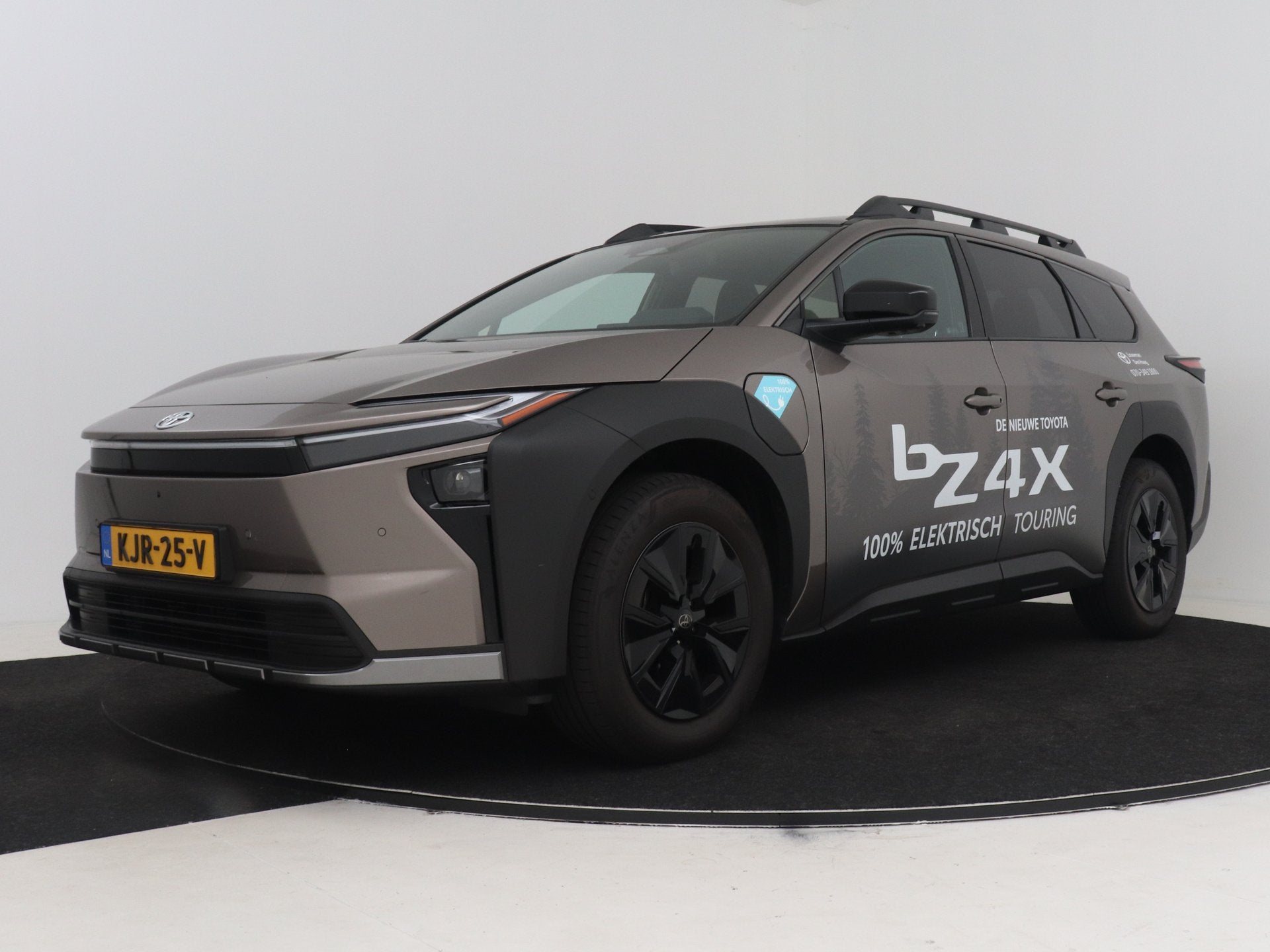 Toyota bZ4X Touring Executive AWD 75 kWh Full options | 10 j