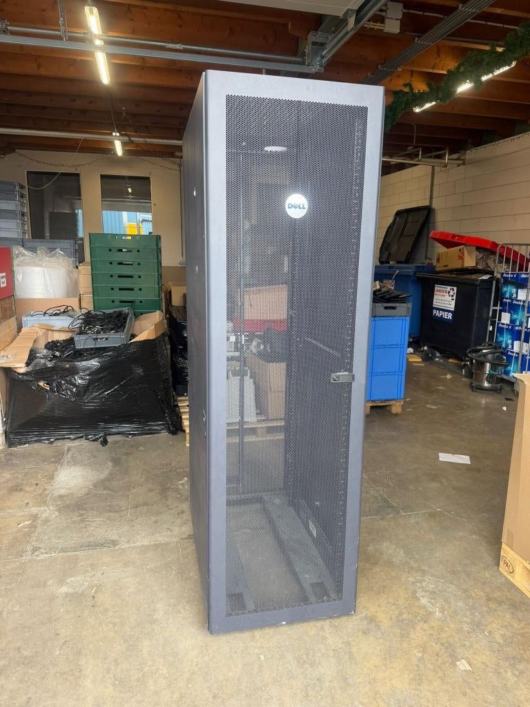 Dell PowerEdge Server Cabinet PS38S | Serverkast | Behuizing, Ophalen, Gebruikt, 2 tot 3 Ghz