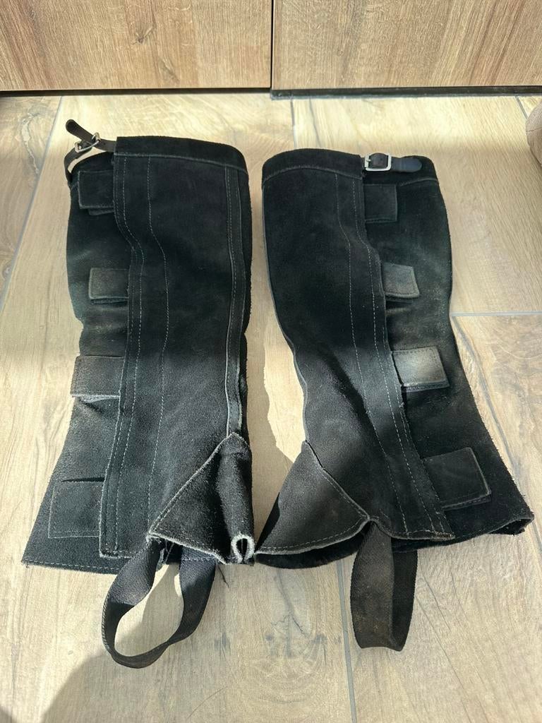 Zwarte leren chaps large, Dieren en Toebehoren, Paardrijkleding, Ophalen, Overige soorten, Zo goed als nieuw, Dames