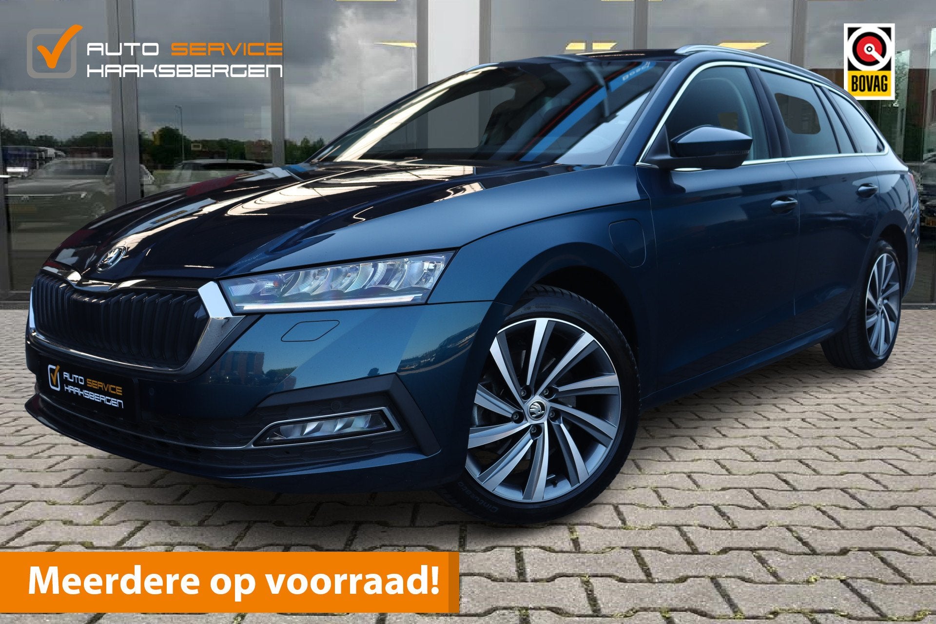 Skoda Octavia Combi 1.4 TSI iV PHEV Business Edition Plus |, Auto's, Stof, Gebruikt, Zwart, Blauw