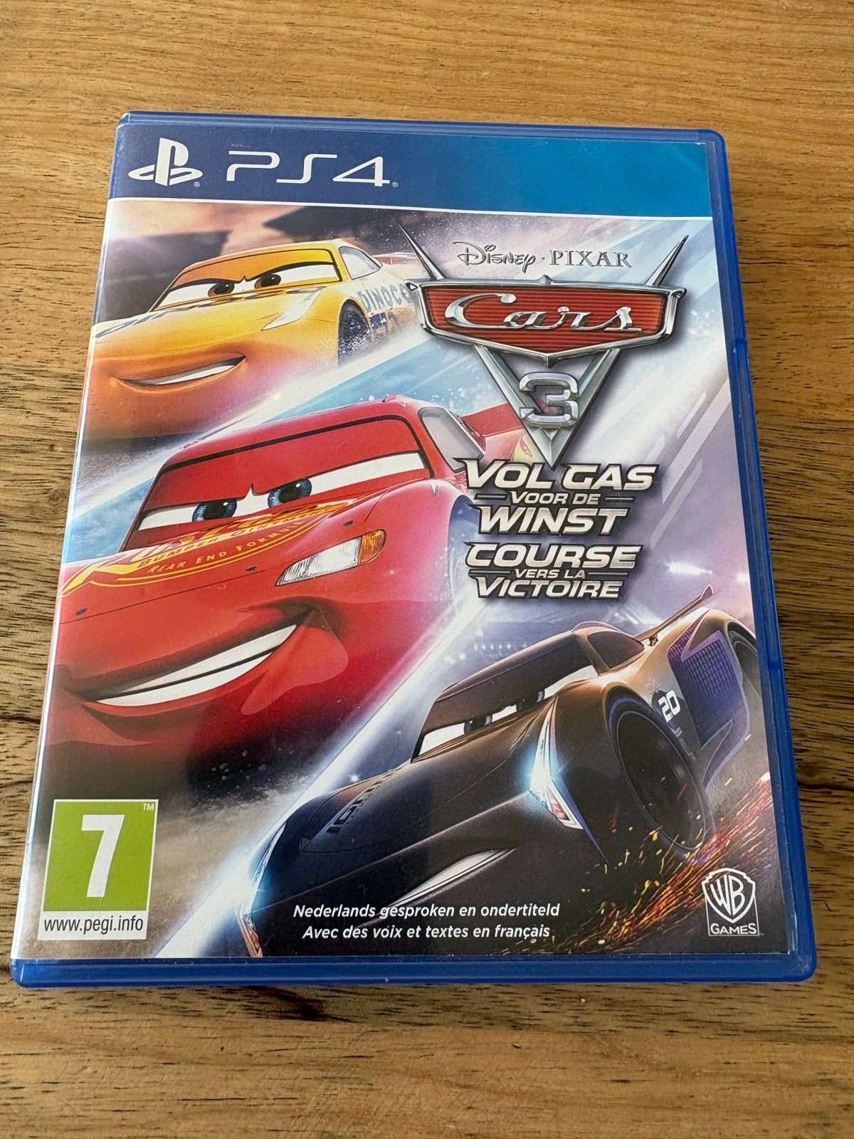 PS4 Spel Cars 3: Vol Gas Voor De Winst - PS4 Game, Spelcomputers en Games, Games | Sony PlayStation 4, Racen en Vliegen, Eén computer