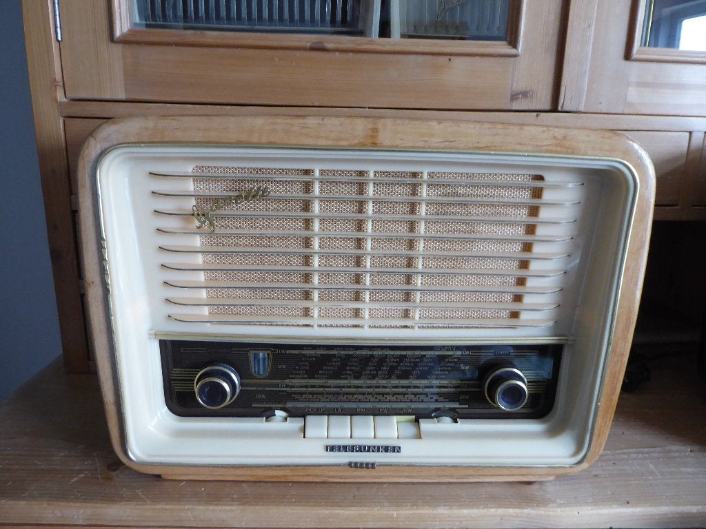Mooie Spelende Telefunken Gavotte 6 Export, Antiek en Kunst, Antiek | Tv's en Audio, Ophalen of Verzenden