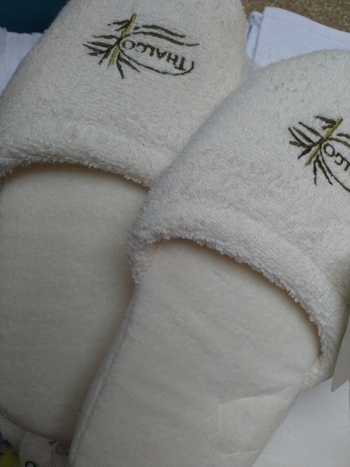Partij 20 paar Thalgo Bamboo Badslippers Nieuw, Overige typen, Nieuw, Ophalen of Verzenden, Wit