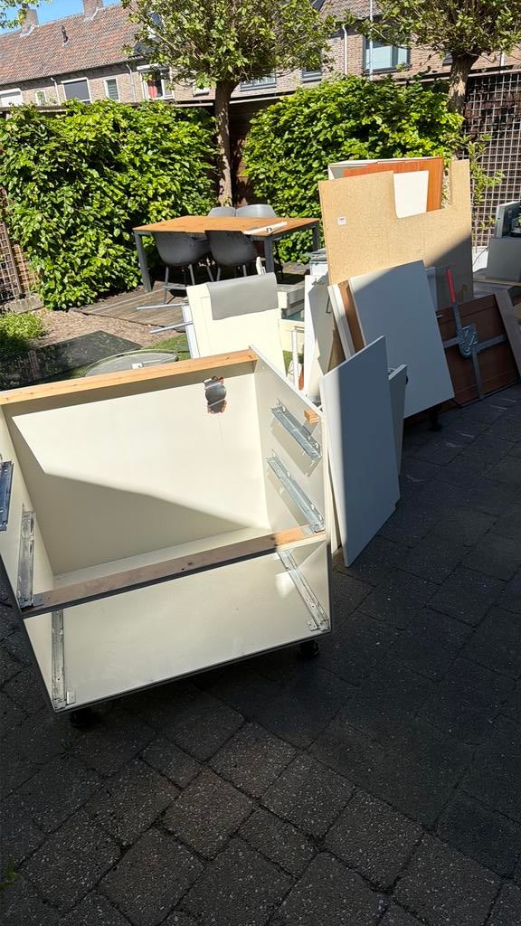 Gratis afvalhout / allesbrander, Witgoed en Apparatuur, Overige Witgoed en Apparatuur, Ophalen, Zo goed als nieuw