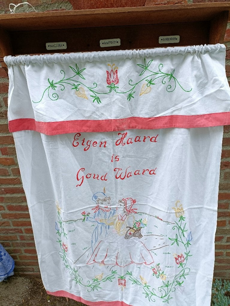 Handdoekrek gordijn geborduurd Eigen Haard is Goud Waard, Gebruikt, Katoen, Meerkleurig, Overige typen