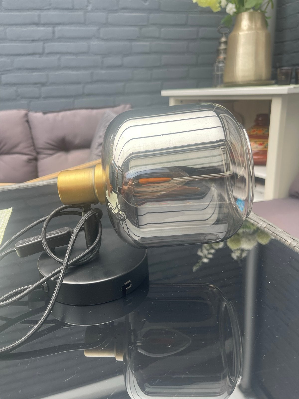 Zo goed als nieuwe muurlamp - 2 jaar oud, Ophalen, Met snoer/stekker, Zwart, E27 (groot)