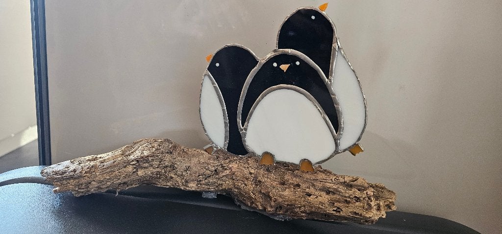 Dansende Pinguïns. Glas in lood/Tiffany. UNIEK, Ophalen of Verzenden, Nieuw, Meerkleurig, Glas