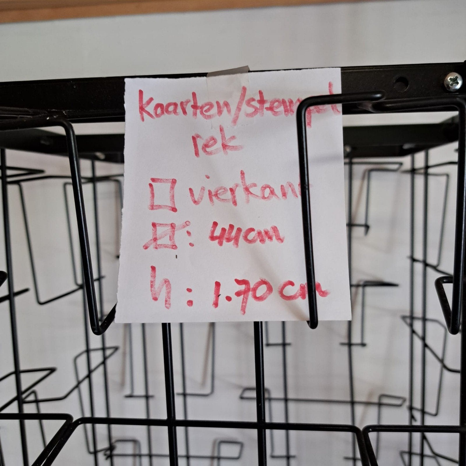 Draaiend kaartenrek / displayrek op wielen, Ophalen, Metaal