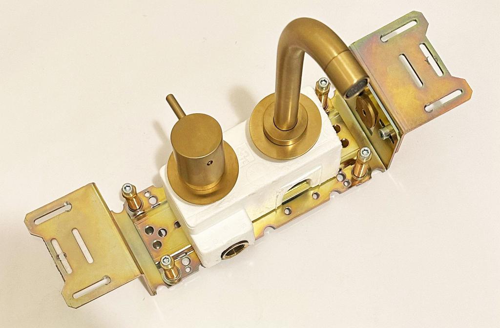 VOLA 911-70 INBOUW WAND TAPKRAAN GEBORSTELD GOUD (showmodel), Niet ingevuld, Niet ingevuld, Nieuw, Ophalen of Verzenden