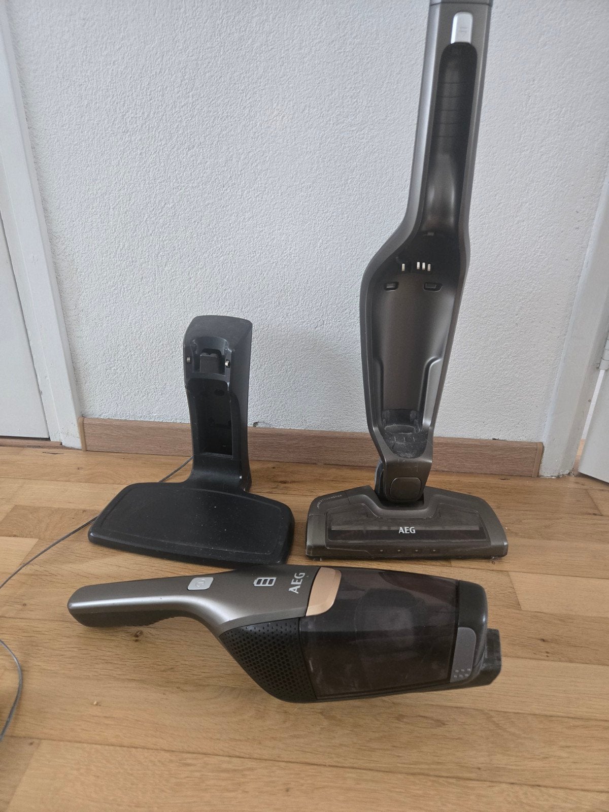 AEG CX7 Steelstofzuiger - Gebruikt, goede accu, Ophalen, Gebruikt, Reservoir, AEG