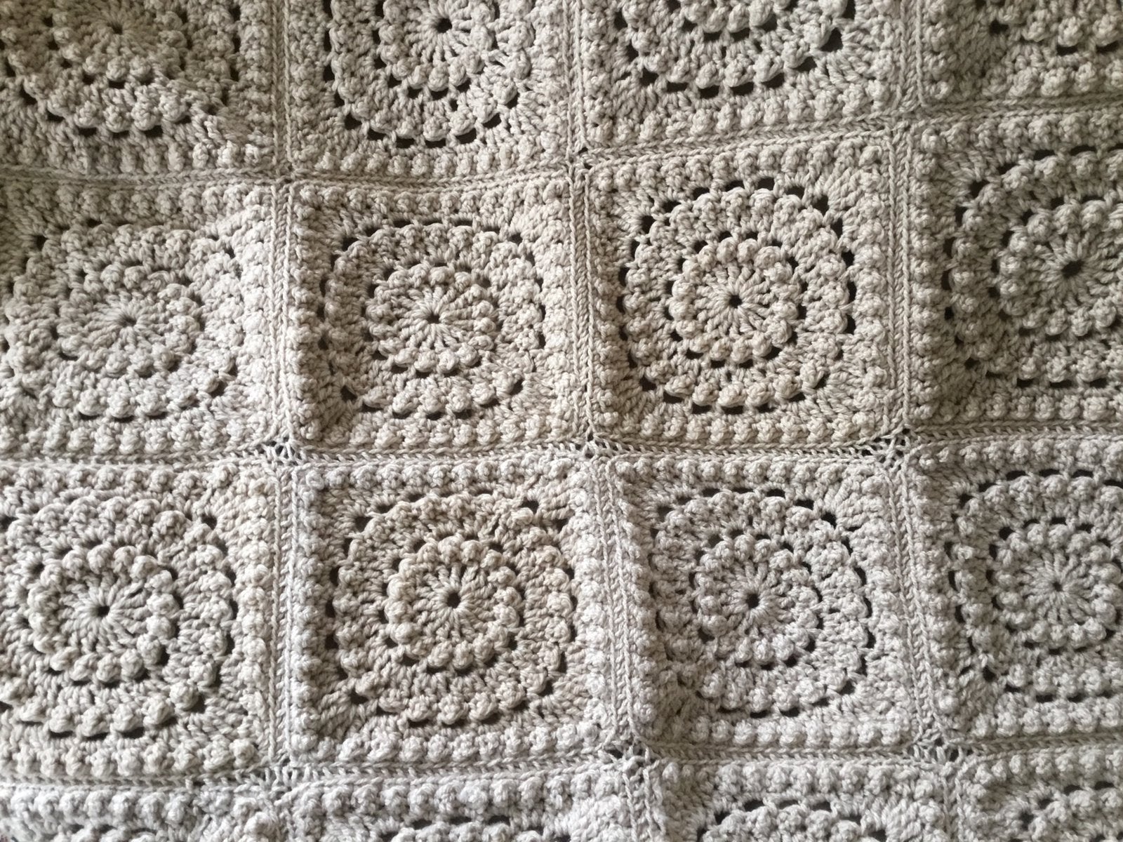Circle of friends, gehaakte plaid., Ophalen of Verzenden, Nieuw