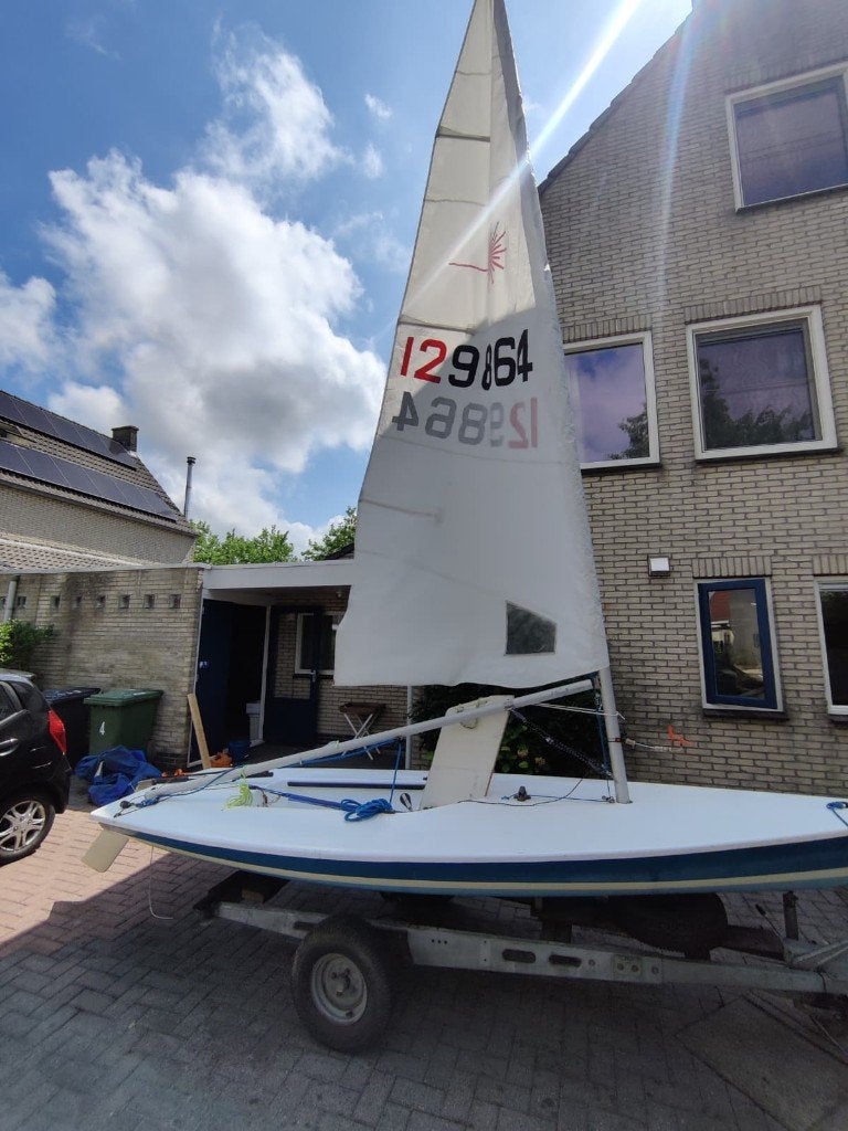 Laser Zeilboot met standaard zeil en trailer, Ophalen, Gebruikt, Minder dan 15 m², Overige typen