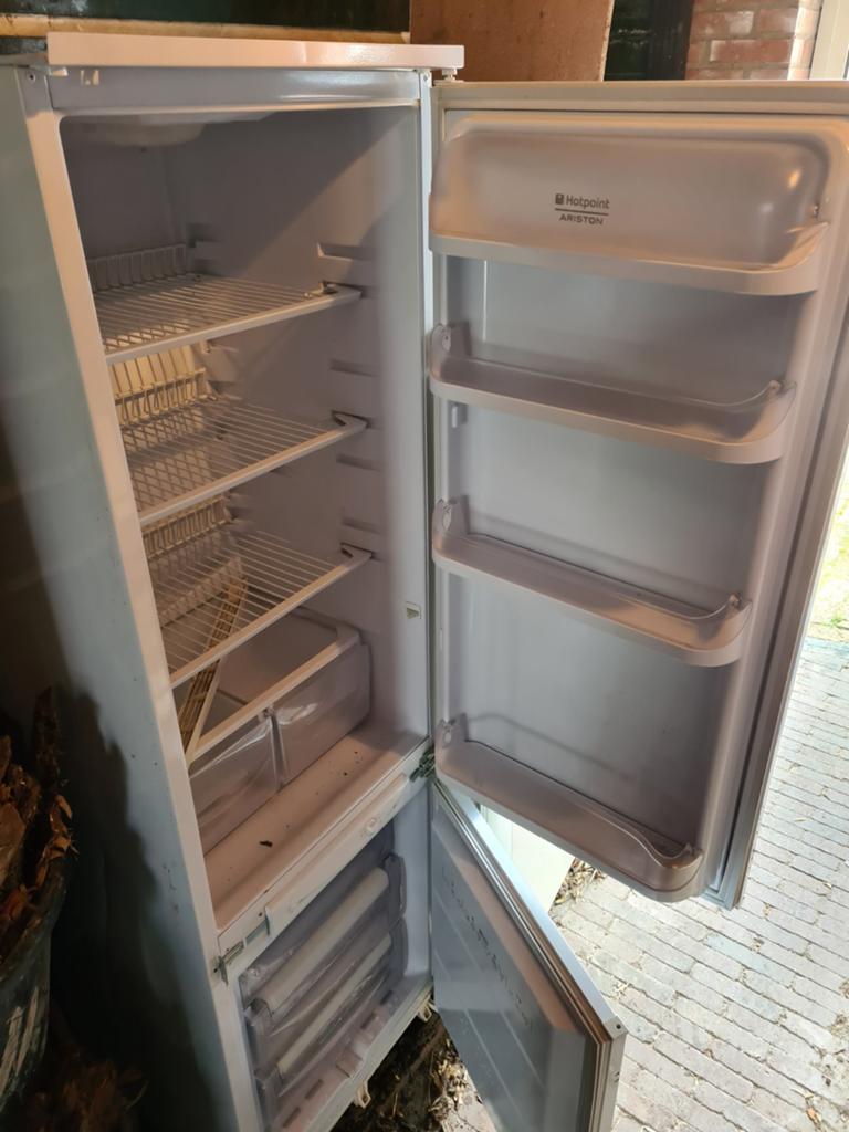 Hotpoint Ariston Koelkast met vriesvak, Ophalen, 150 tot 200 liter, Gebruikt, 140 tot 160 cm