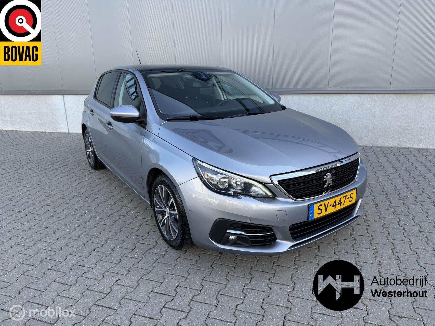 Peugeot 308 1.2 PureTech Blue Lease Executive|PANO|LINE ASSI, Auto's, Peugeot, Voorwielaandrijving, Gebruikt, Euro 6, 1199 cc