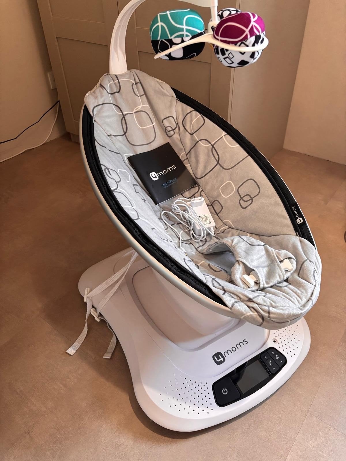 Nieuwstaat 4Moms 4.0 Mamaroo schommelstoel, Ophalen of Verzenden, Zo goed als nieuw