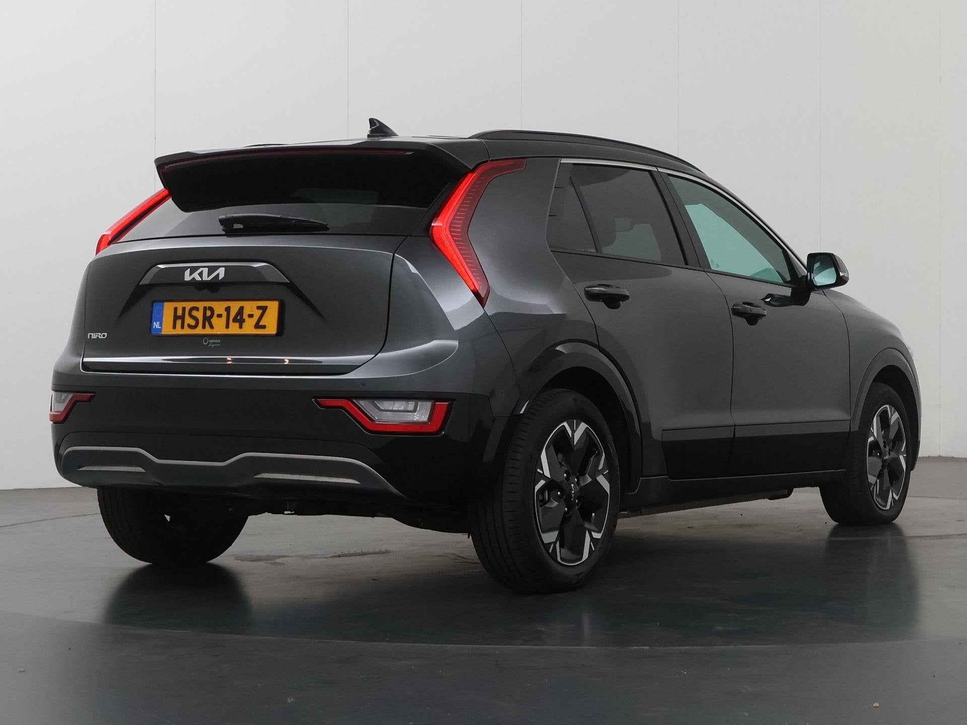 Kia Niro EV Plus Advanced 64.8 kWh | Panoramaschuifdak | Har, Auto's, Gebruikt, 750 kg, 1657 kg, Origineel Nederlands