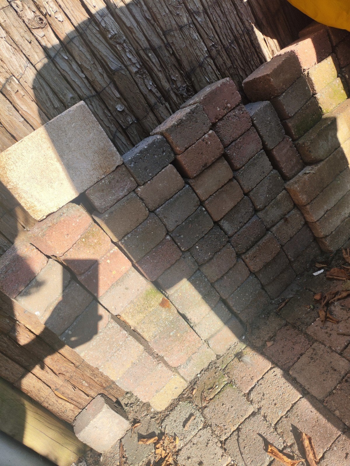 restjes stenen, Ophalen, Beton, Klinkers