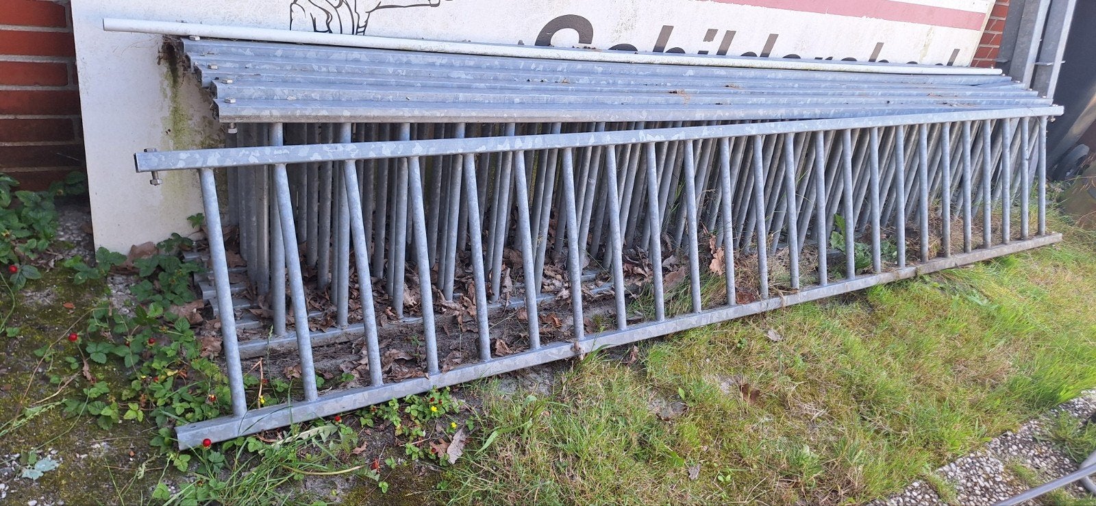Stalen gegalvaniceerd hekwerk 7 x 3 meter + 4 grondpalen, Tuin en Terras, Schuttingen, Ophalen, Gebruikt