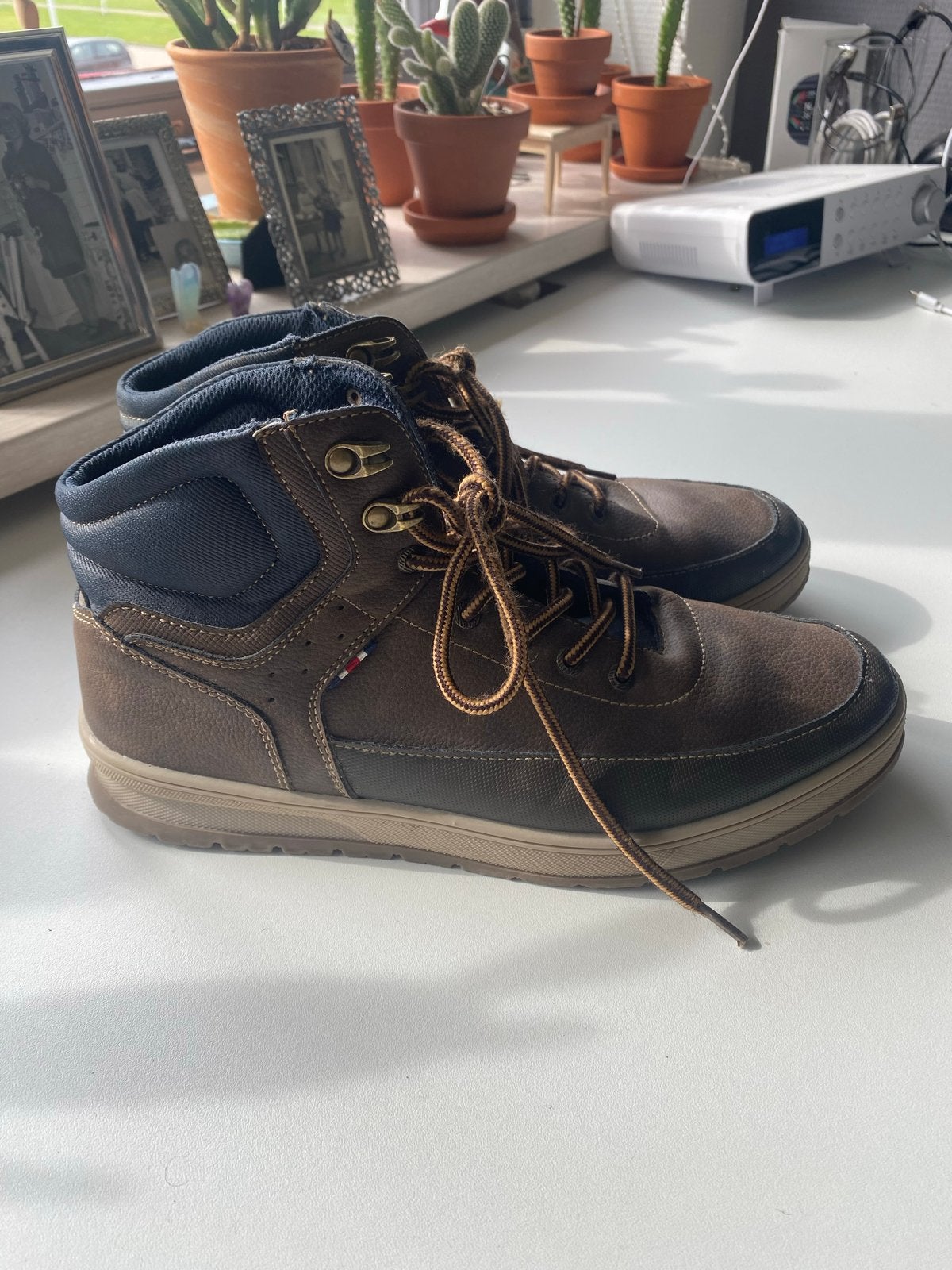 Stevige Checker schoenen maat 41 in nette staat, Kleding | Heren, Ophalen of Verzenden, Gedragen, Bruin, Wandelschoenen of Bergschoenen