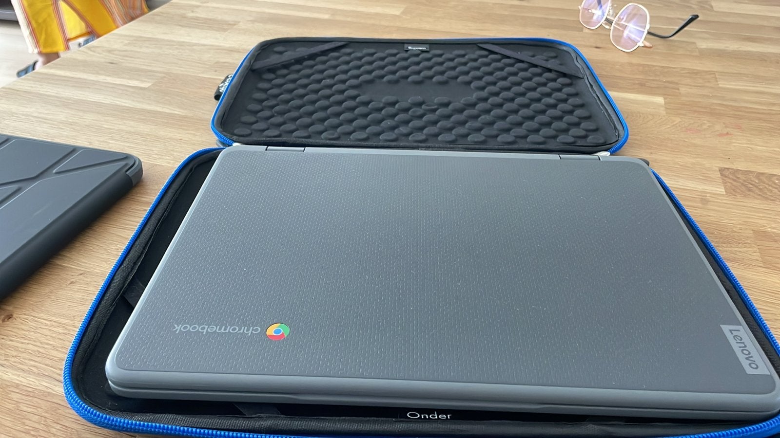 Lenovo Chromebook Touchscreen met Pen, Hoes & Oplader, Ophalen, Touchscreen, Gebruikt