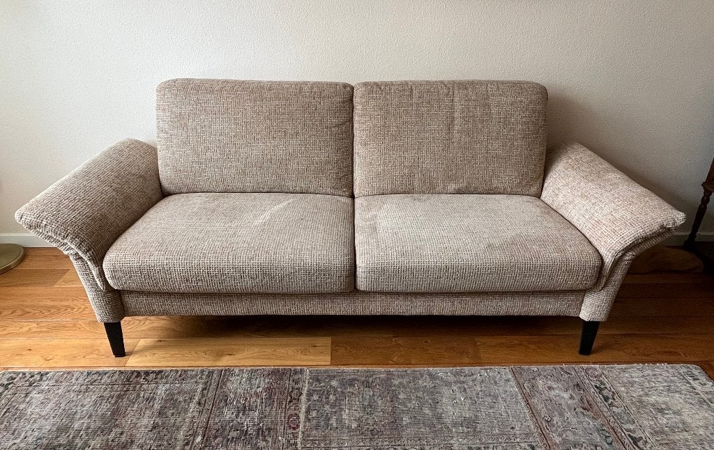 Prominent T-508 bank - Chanel stof, mustard, met garantie, Huis en Inrichting, Ophalen, Hout, Modern, Comfort, Driepersoons