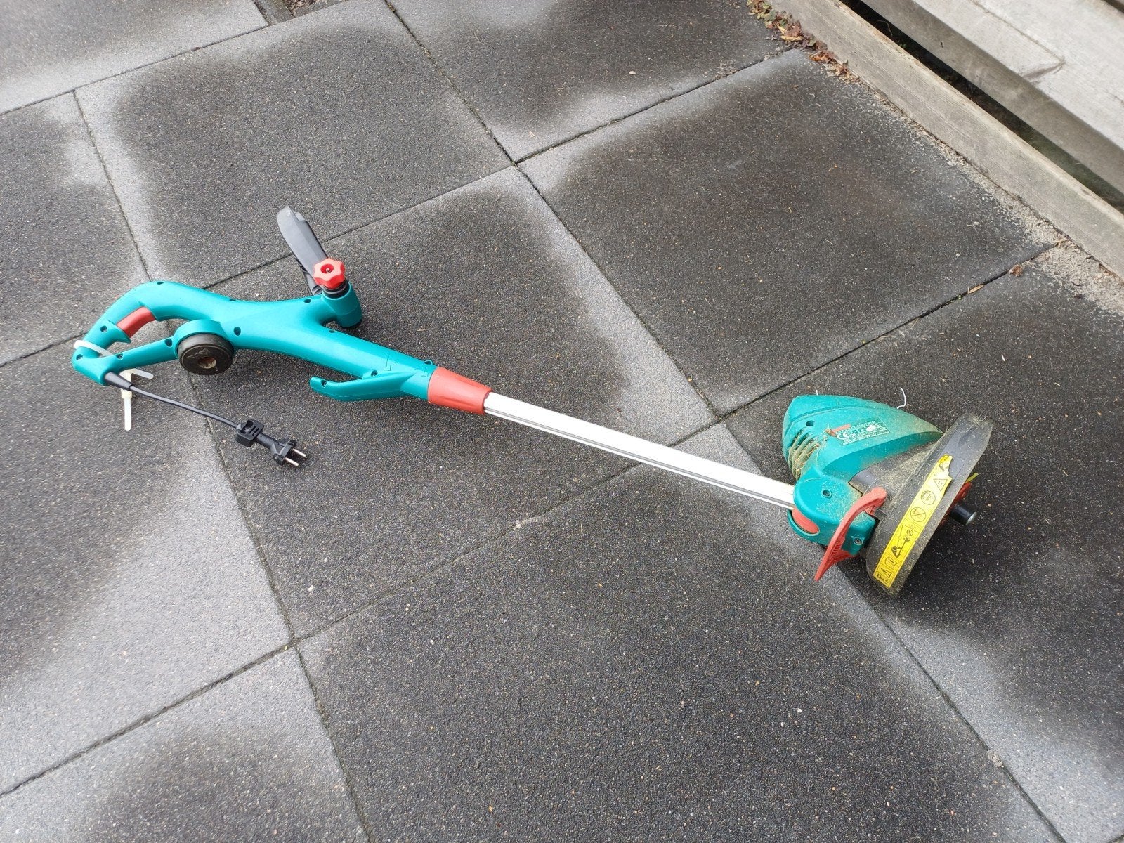 Grastrimmer - Goed werkend, Tuin en Terras, Ophalen, Gebruikt, Elektrisch, Bosch