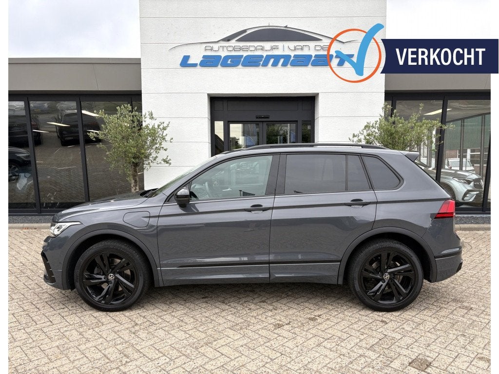 Volkswagen Tiguan R-Line eHybrid | Trekhaak | Camera | ACC |, Auto's, Volkswagen, Automaat, Gebruikt, 4 cilinders, 2000 kg