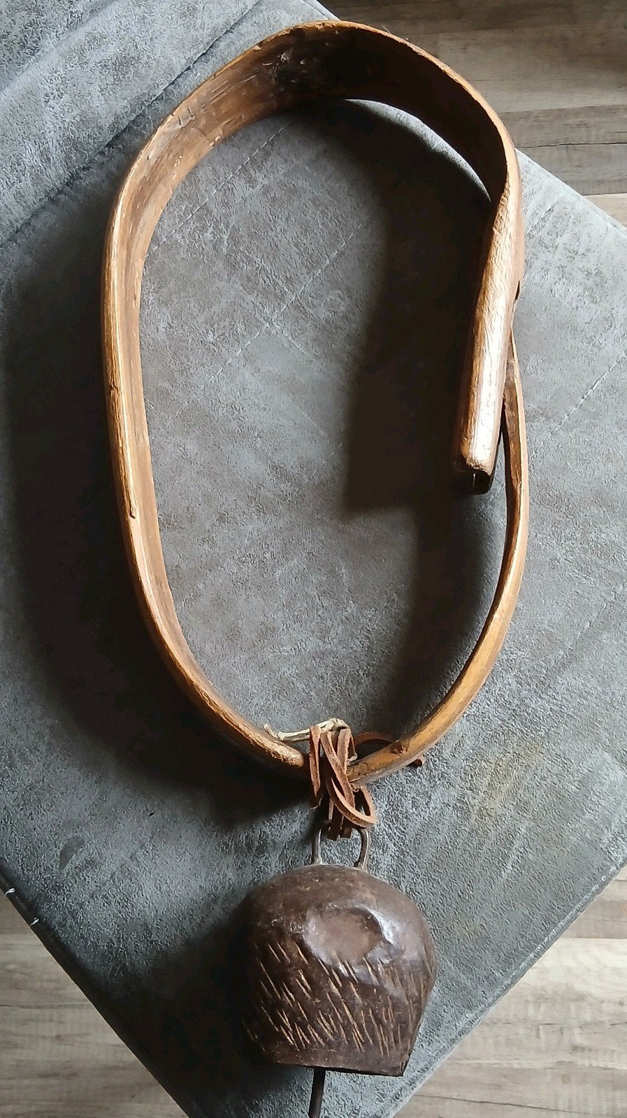 antieke metalen koebel met houten juk, Antiek en Kunst, Ophalen of Verzenden