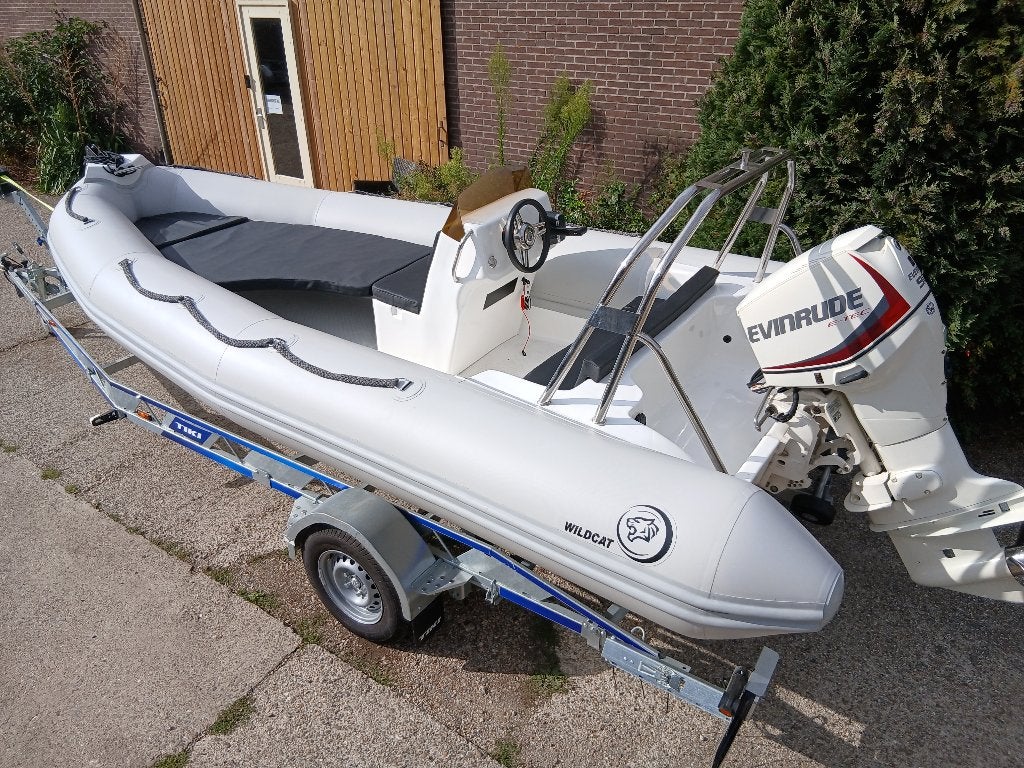 Wildcat 525 Sundeck RIB met Evinrude 90 pk E-TEC 2024