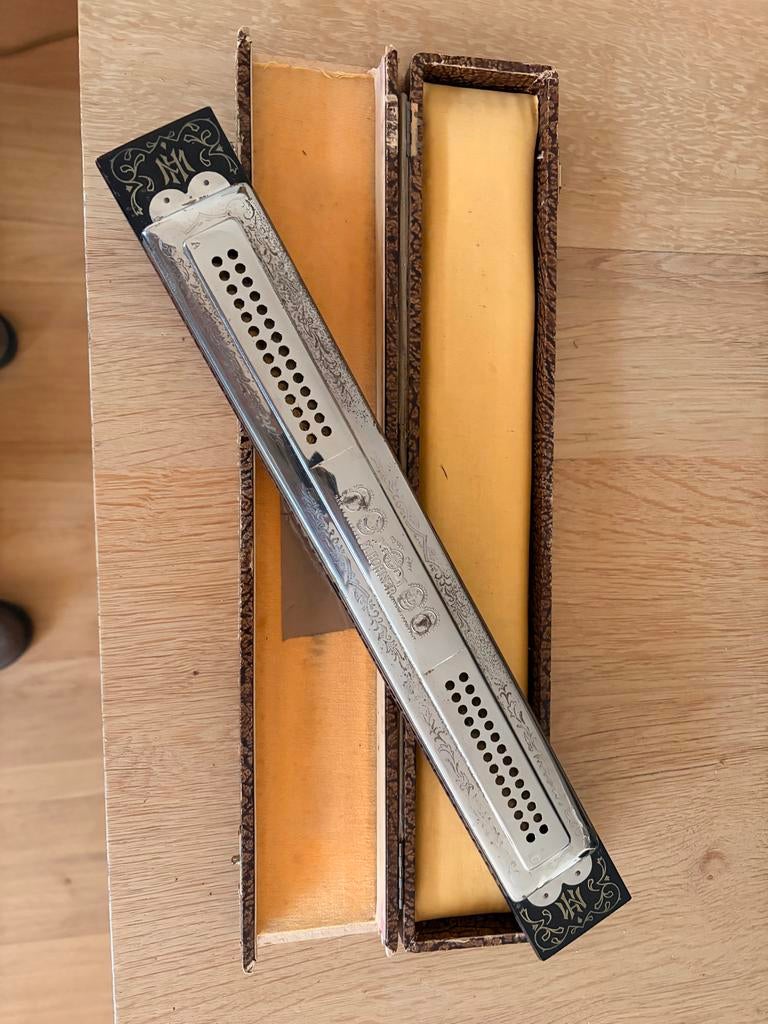 Vintage Mondharmonica 40cm - Hohner, Muziek en Instrumenten, Blaasinstrumenten | Mondharmonica's, Gebruikt, Overige typen, Chromatisch