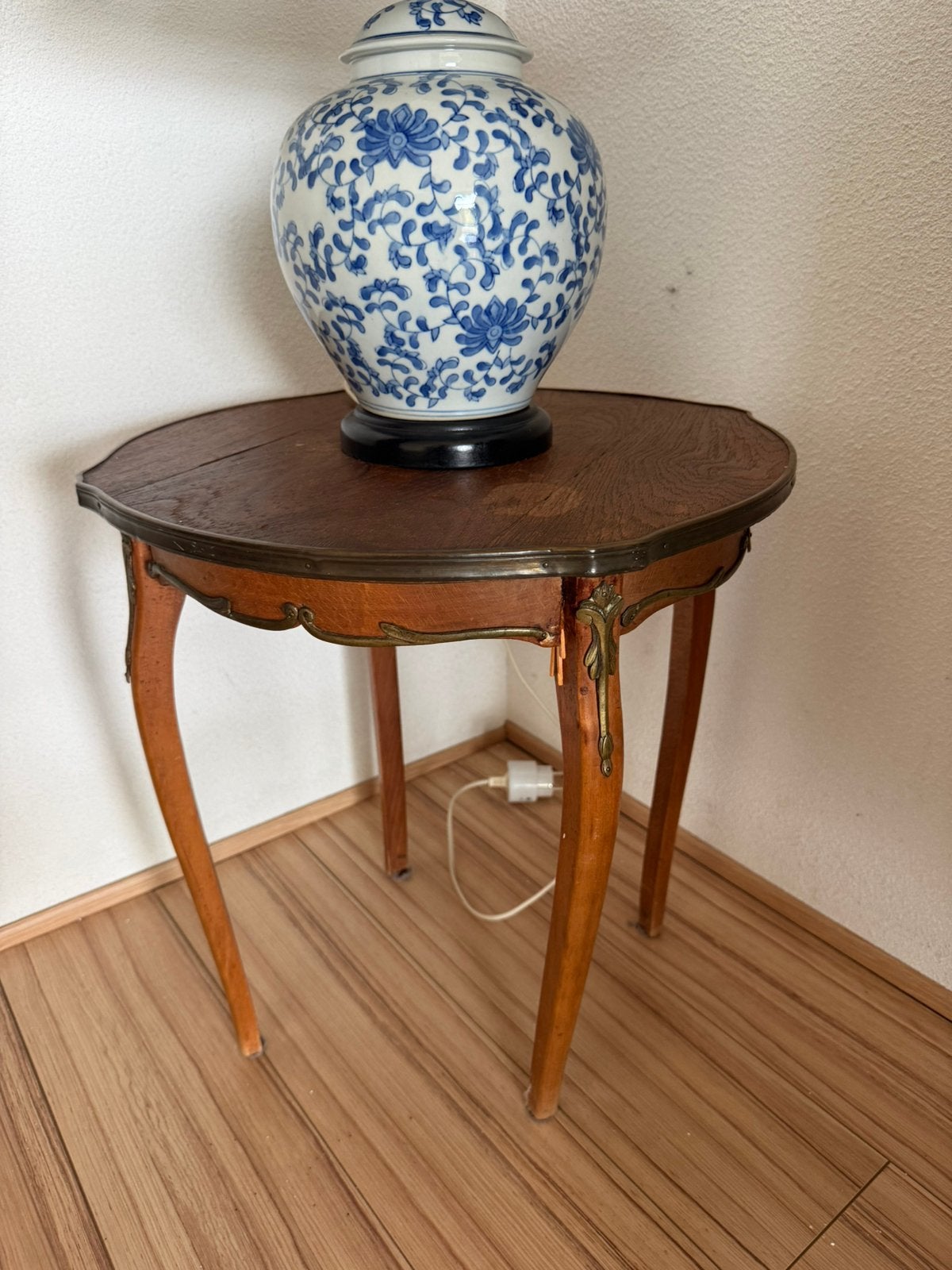 ntiek Frans bijzettafeltje plantentafel met messing beslag, Ophalen of Verzenden