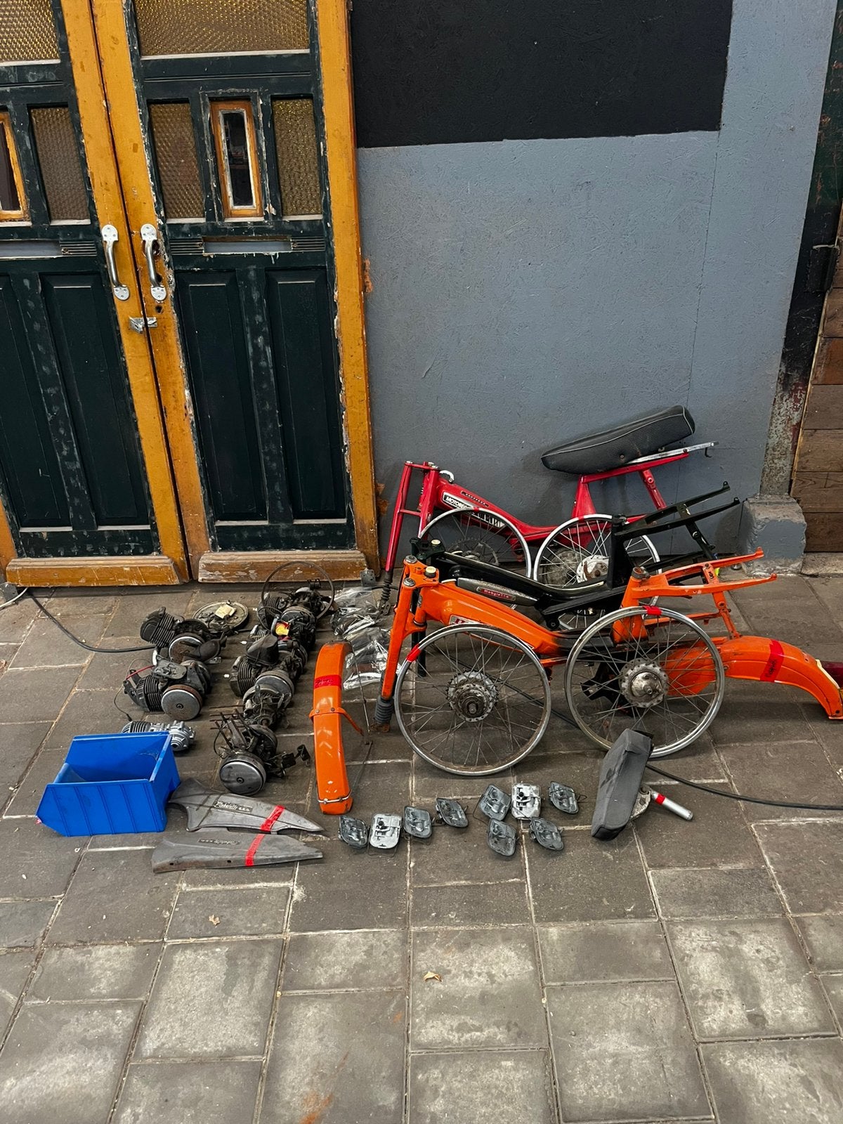 Partij mobylette onderdelen, Fietsen en Brommers, -, -, Overige typen, Zo goed als nieuw