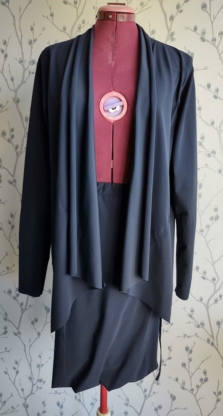 LA LIGNA Stijlvol Pakje ( Blousejasje&Rok) maat M/L (Nieuw), Maat 38/40 (M), Kostuum of Pak, Blauw, Nieuw