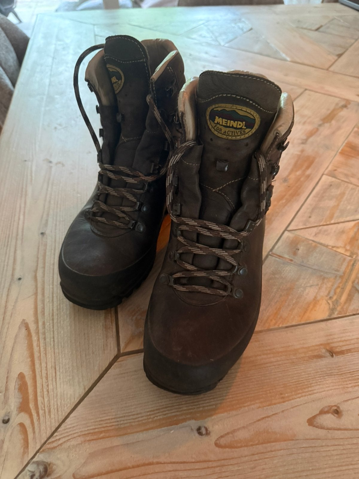 Gave meindl wandel of werkschoenen, Ophalen of Verzenden, Zo goed als nieuw, Schoenen