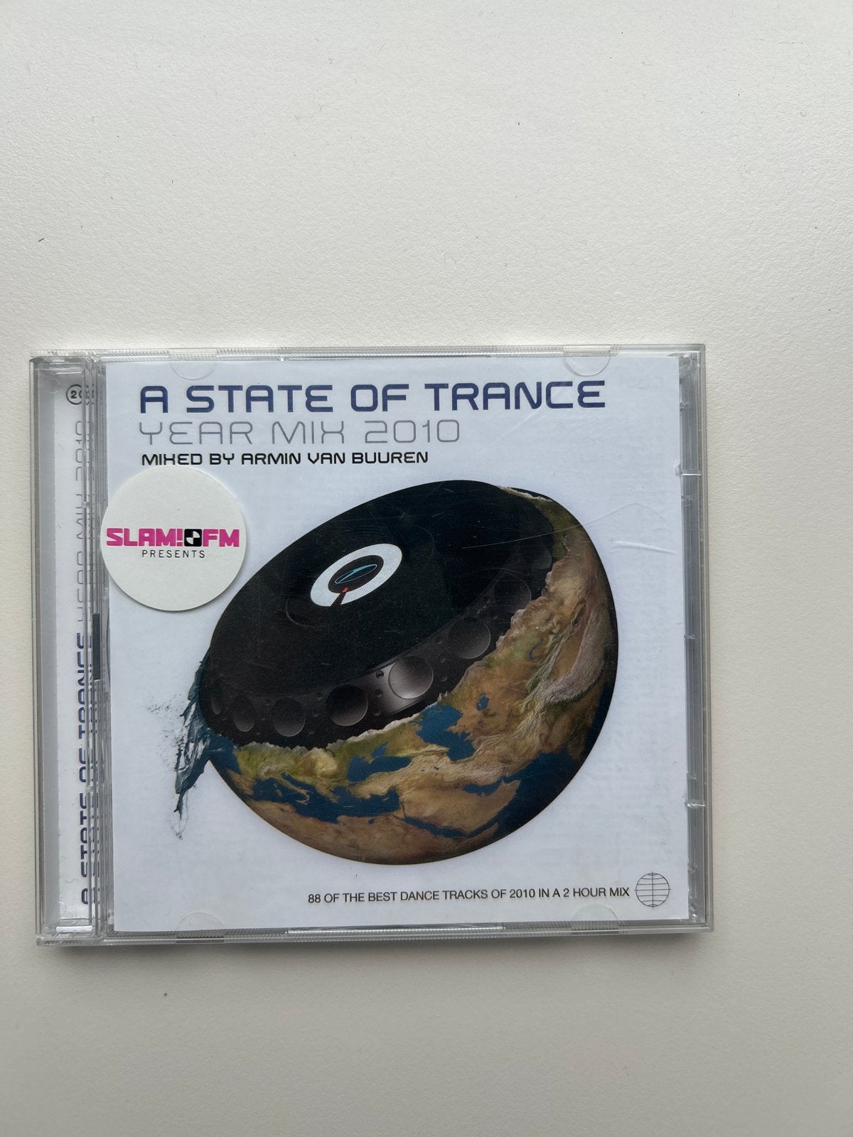 A State Of Trance Year Mix 2010 - Armin van Buuren CD, Trance, Ophalen of Verzenden, Zo goed als nieuw, Verzamelalbum