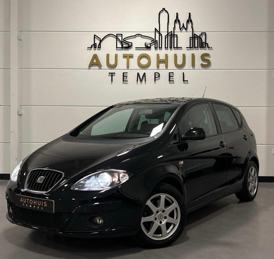 Seat Altea 1.8 TFSI Style Automaat Nap Climate Cruise Blueto, Auto's, Seat, Euro 5, Gebruikt, 4 cilinders, Navigatiesysteem