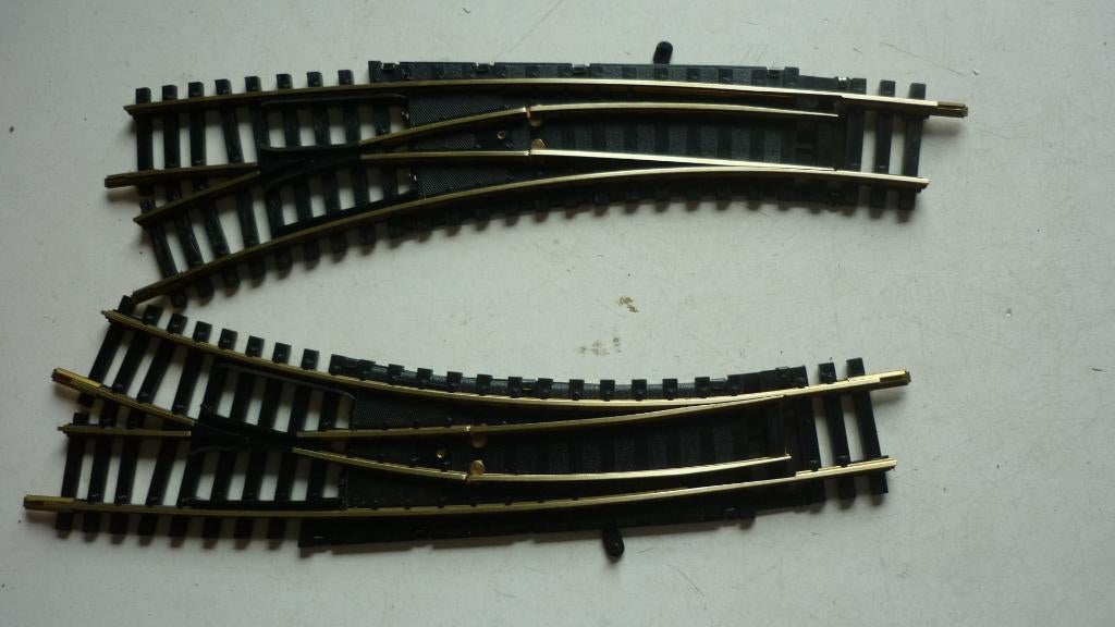 2 Fleischmann H0 6046 bochtwissels L+R, Gebruikt, Gelijkstroom, Fleischmann, Rails