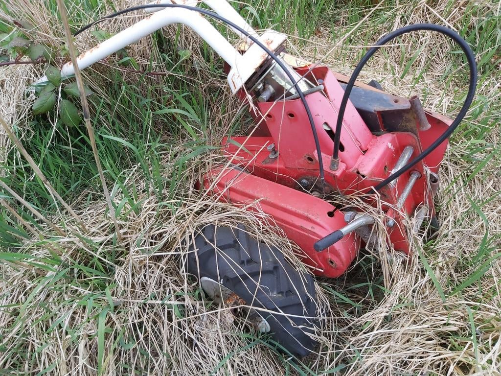 Onderdelen: Tielburger T44, vingerbalkmaaier, barst in frame, Gebruikt, Ophalen of Verzenden, Balkmaaier, Benzine-grasmaaier
