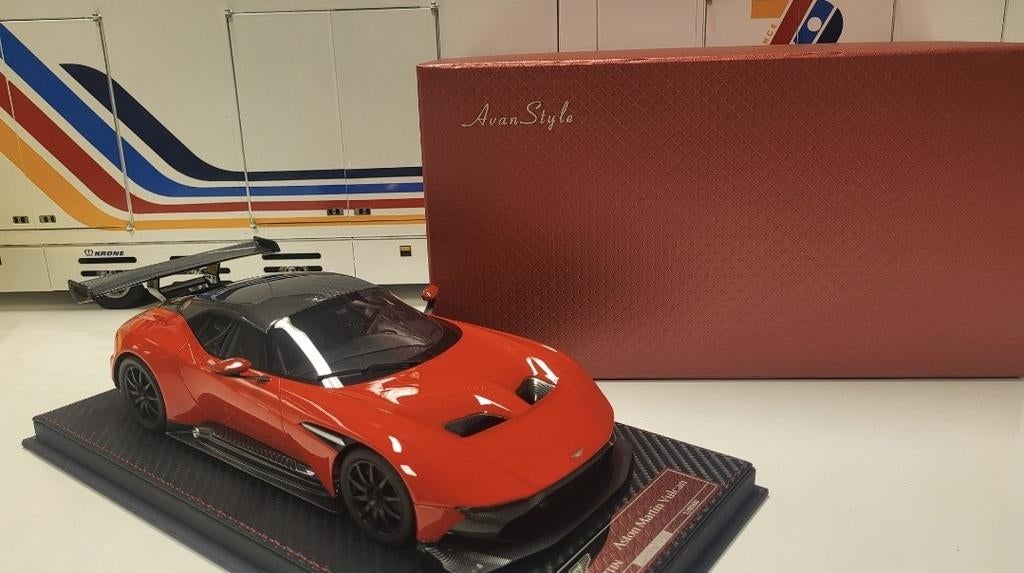 AvanStyle Aston Martin Vulcan Red 124of600 pcs, Overige merken, Auto, Nieuw, Ophalen of Verzenden