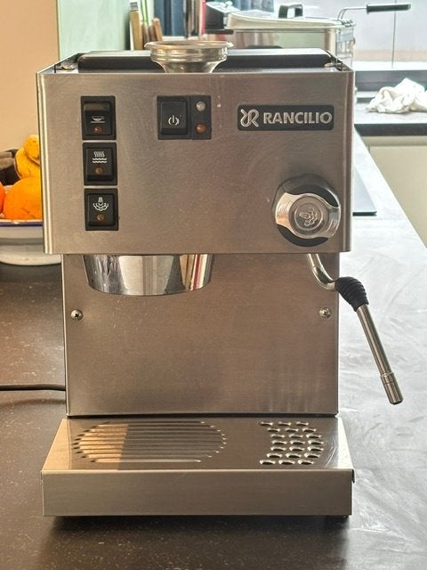 Rancilio Silvia E (V6) Espressomachine – in goede staat!, Witgoed en Apparatuur, Ophalen, Gebruikt, Espresso apparaat, Gemalen koffie